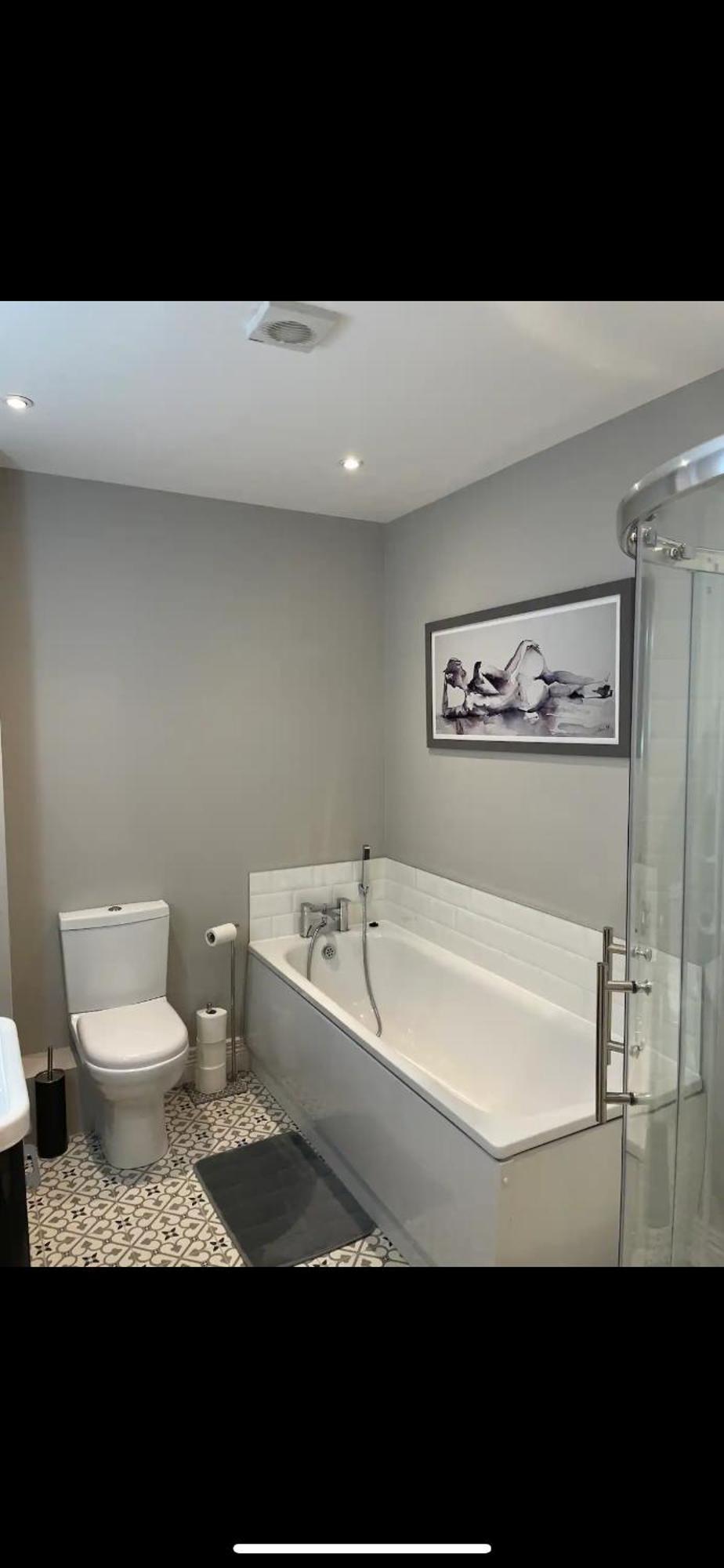 Luxurious Beach Front Apartment In Portrush Exterior photo